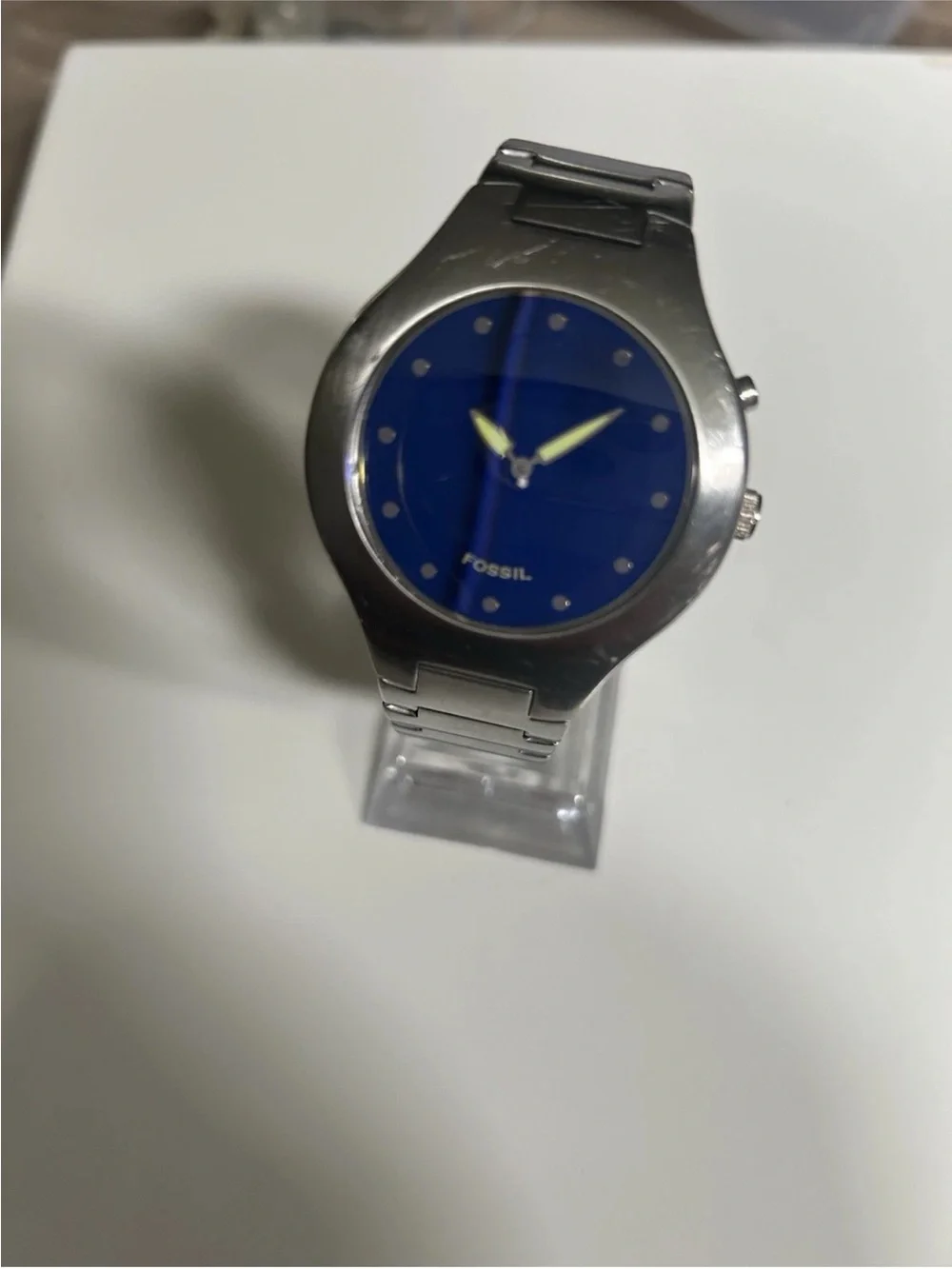 Fossil sleek men